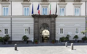 Palazzo Caracciolo Napoli